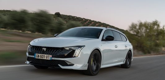 Peugeot e2008, Alfa Roméo Giulia, Citroën C5 Aircross hybride… les essais autos de la rentrée !