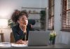 Après le quiet quitting, gare aux employés en plein quiet cracking. Ce craquage silencieux peut s'avérer dangereux pour leur santé mentale.