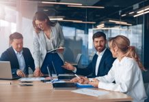 Vie de bureau : le care leadership Le care leadership, c’est l’idée de manager ses équipes avec bienveillance et empathie.