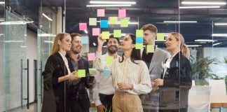 Le management libérant, c'est manager en favorisant l’autonomie, la confiance, et la prise d’initiative.