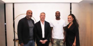 Issa Samake, Sébastien Tranchant, Bakary Samake et Mélody Vauzelle pour le partenariat entre Samake Promotion ( qui produit des événements de boxe) et Paris Élysées Club.