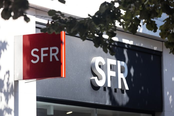Nice,,Alpes,Maritimes,,France,-,22,08,2022:,A,Sign Façade SFR