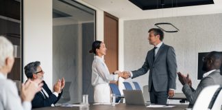 En matière de reprise d'entreprise, la France a du soucis à se faire. 500 000 dirigeants partiront à la retraite d’ici 10 ans.