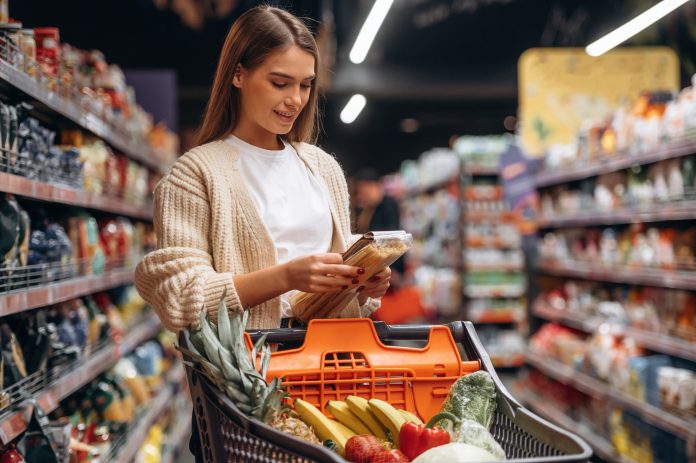 Omniprésence plastique supermarchés