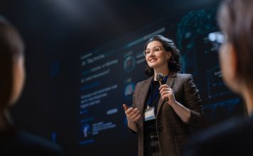 Les femmes et la tech : le chemin vers l’égalité est-il encore long ? Les femmes sont minoritaires dans la tech. Pourtant, ce secteur pourrait avoir tout à gagner à se féminiser.
