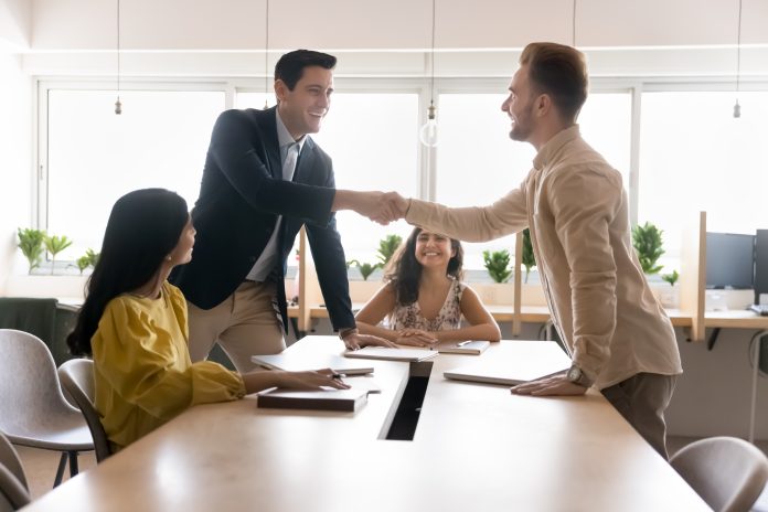 Les jeunes au travail, loin des clichés