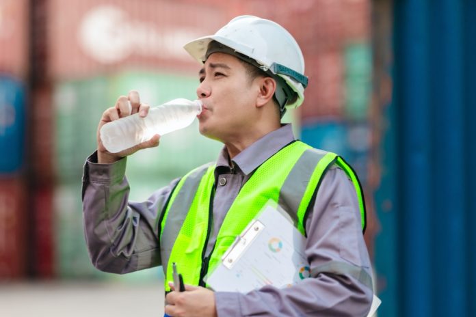 Les entreprises françaises se sont retrouvées en ligne de mire face à la canicule.