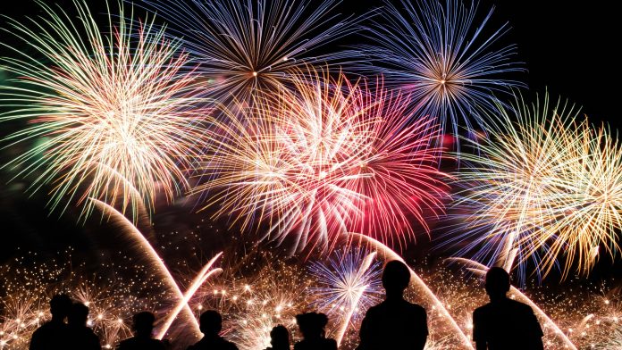 particuliers-quels-sont-les-feux-dartifice-que-lon-peut-acheter-et-utiliser Particuliers : quels sont les feux d'artifice que l'on peut acheter et utiliser ?