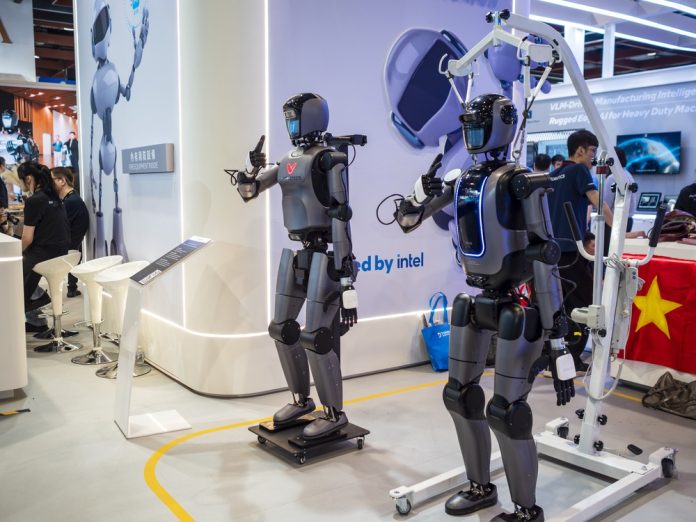 La Chine affiche très clairement son ambition : devenir le premier producteur et utilisateur mondial de robots d’ici à 2030.