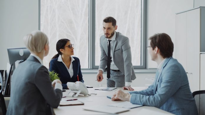 pexels-silverkblack-36733323 « Je ne sais pas »… Pourquoi est-ce si difficile à admettre pour les dirigeants ?