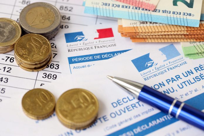 Depositphotos_727681660_S Impôts taxer tribune