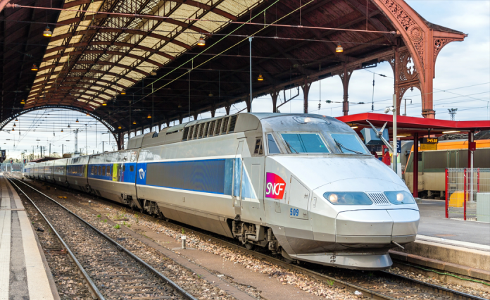 image Trains SNCF en gare